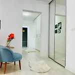 Apartamento Joy Circumvalatiunii 47