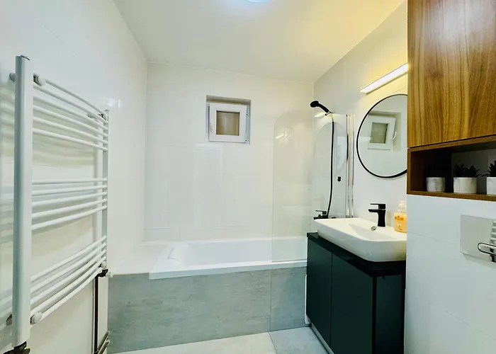 Joy Circumvalatiunii 47 * Timişoara